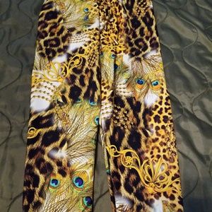 Leopard peacock leggings